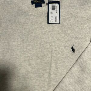 Men’s Polo long sleeve sweater.
